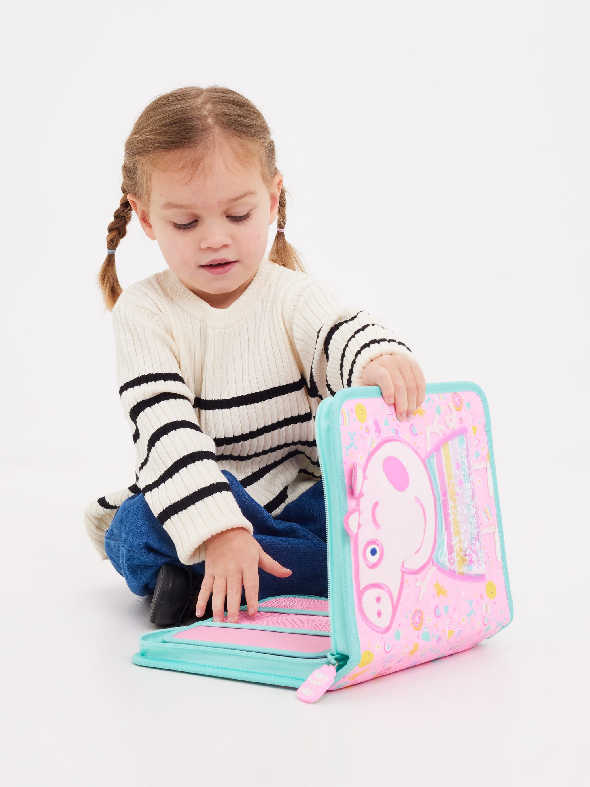 Peppa Pig Zip It Stationery Gift Pack