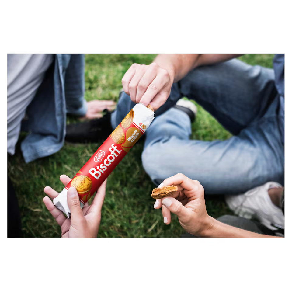 Lotus Biscoff Cream Sandwich Biscuits 150g