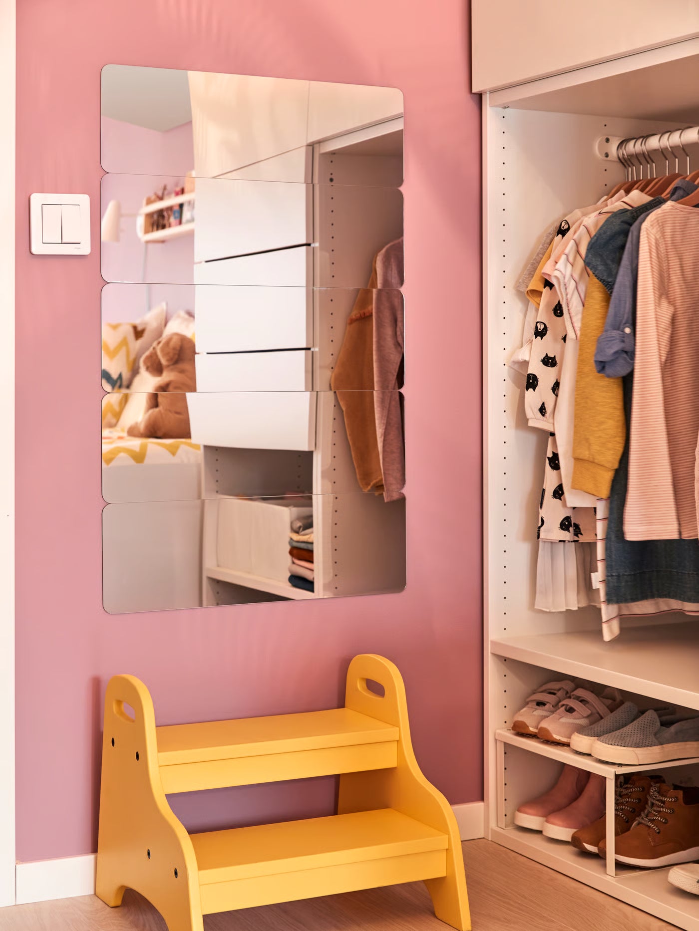 TROGEN Children's step stool, yellow, 40x38x33 cm