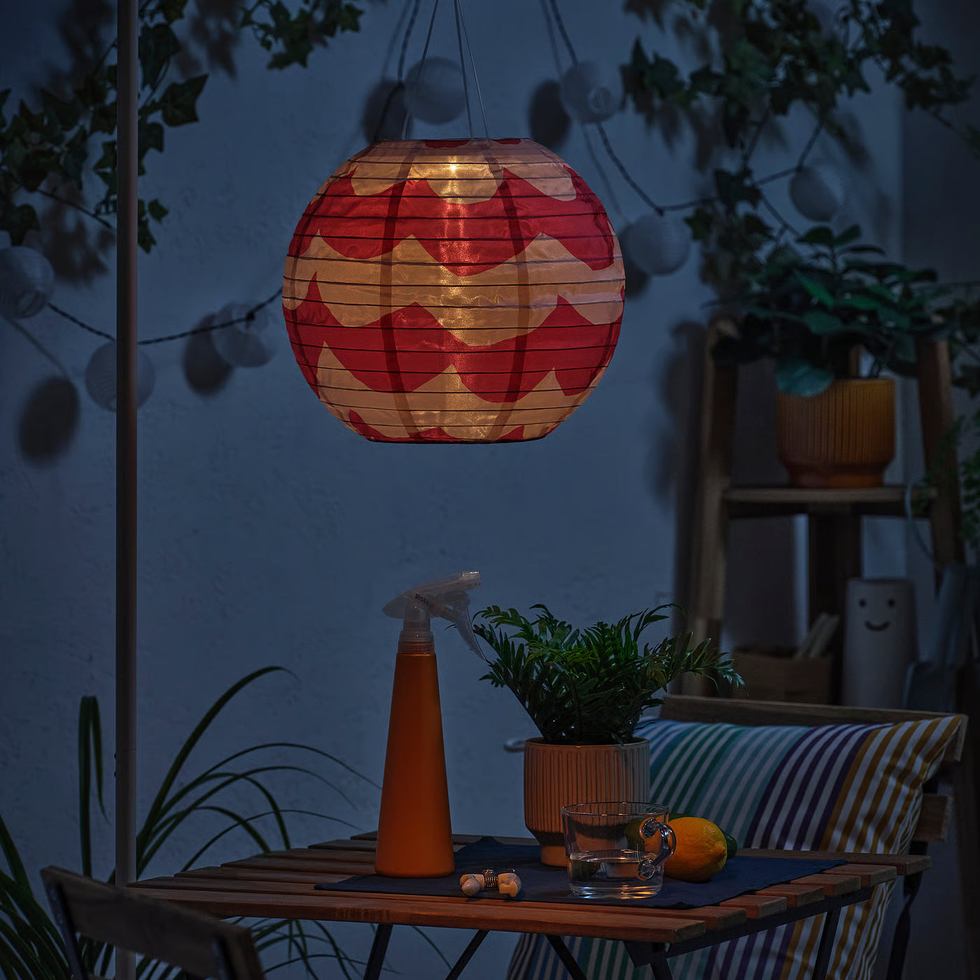 SOLVINDEN LED solar-powered pendant lamp, outdoor globe/pink dark pink, 30 cm