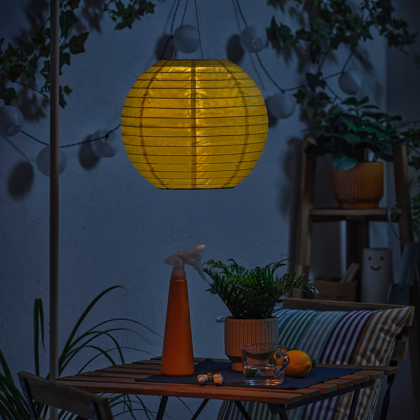 SOLVINDEN LED solar-powered pendant lamp, outdoor globe/yellow, 30 cm
