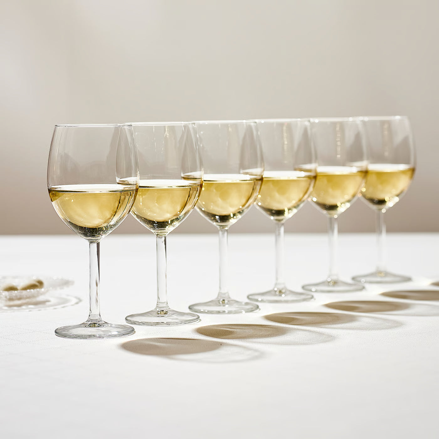 SVALKA Wine glass, clear glass, 30 cl