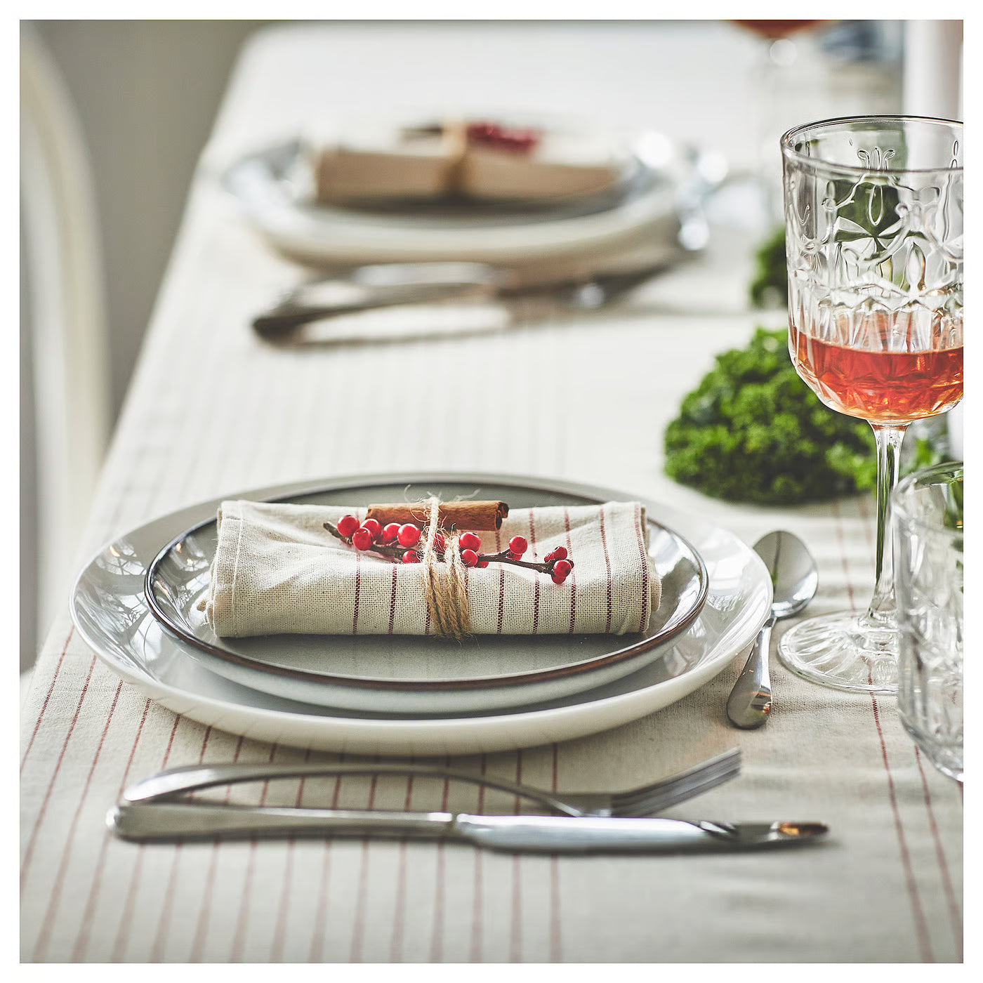 VIPPSTARR තුවා, රතු/ස්වාභාවික ඉරි රටා, 30x30 සෙ.මී.